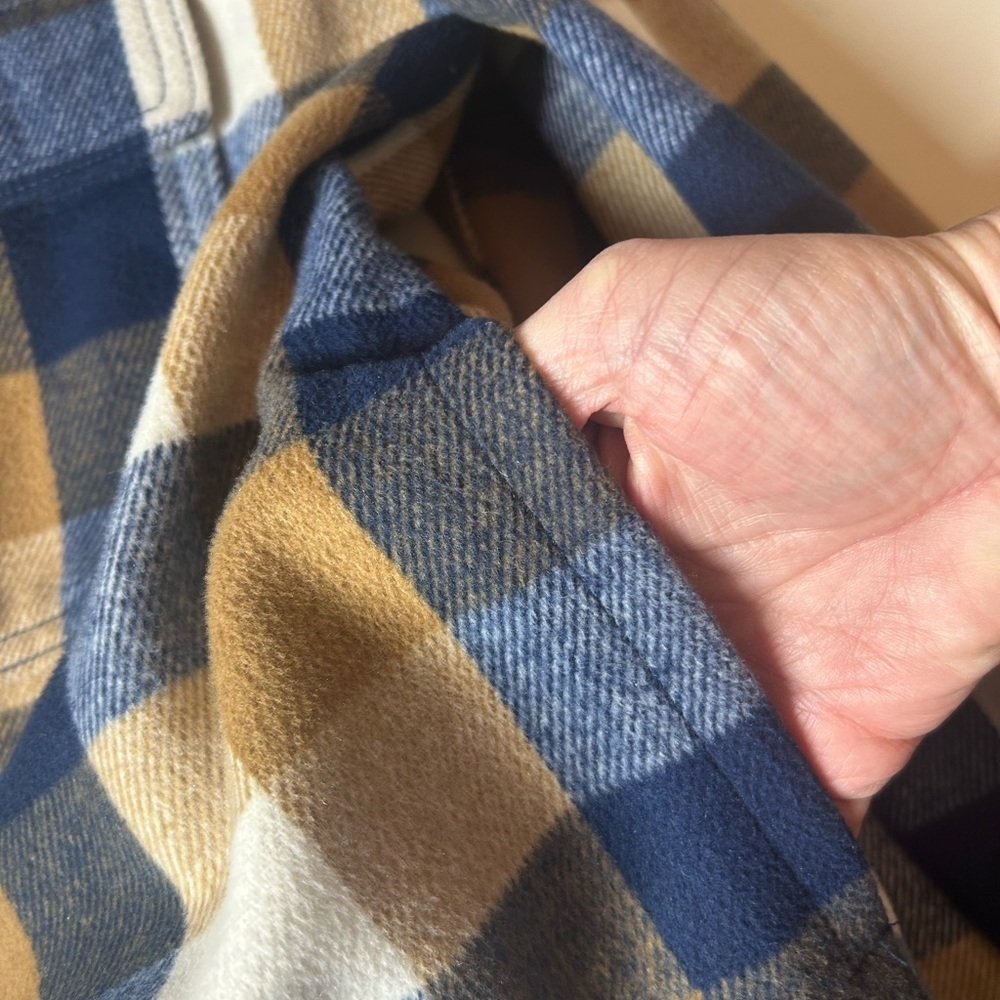 Old Navy Blue Tan White Plaid Utility Shacket Jacket Gorpcore Cabincore Size M - Picture 8 of 12